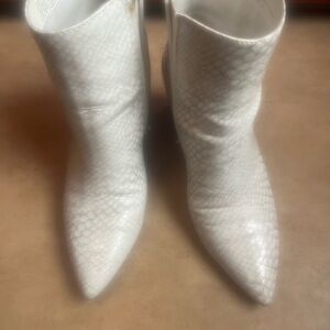 Steve Madden White Textured Ankle Boots